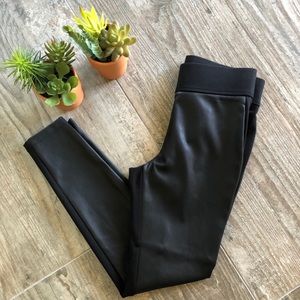 Black LOFT imitation leather front petite leggings